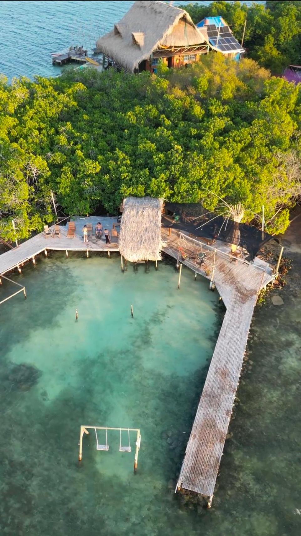 El Arca Hotel Tintipan Island Екстериор снимка
