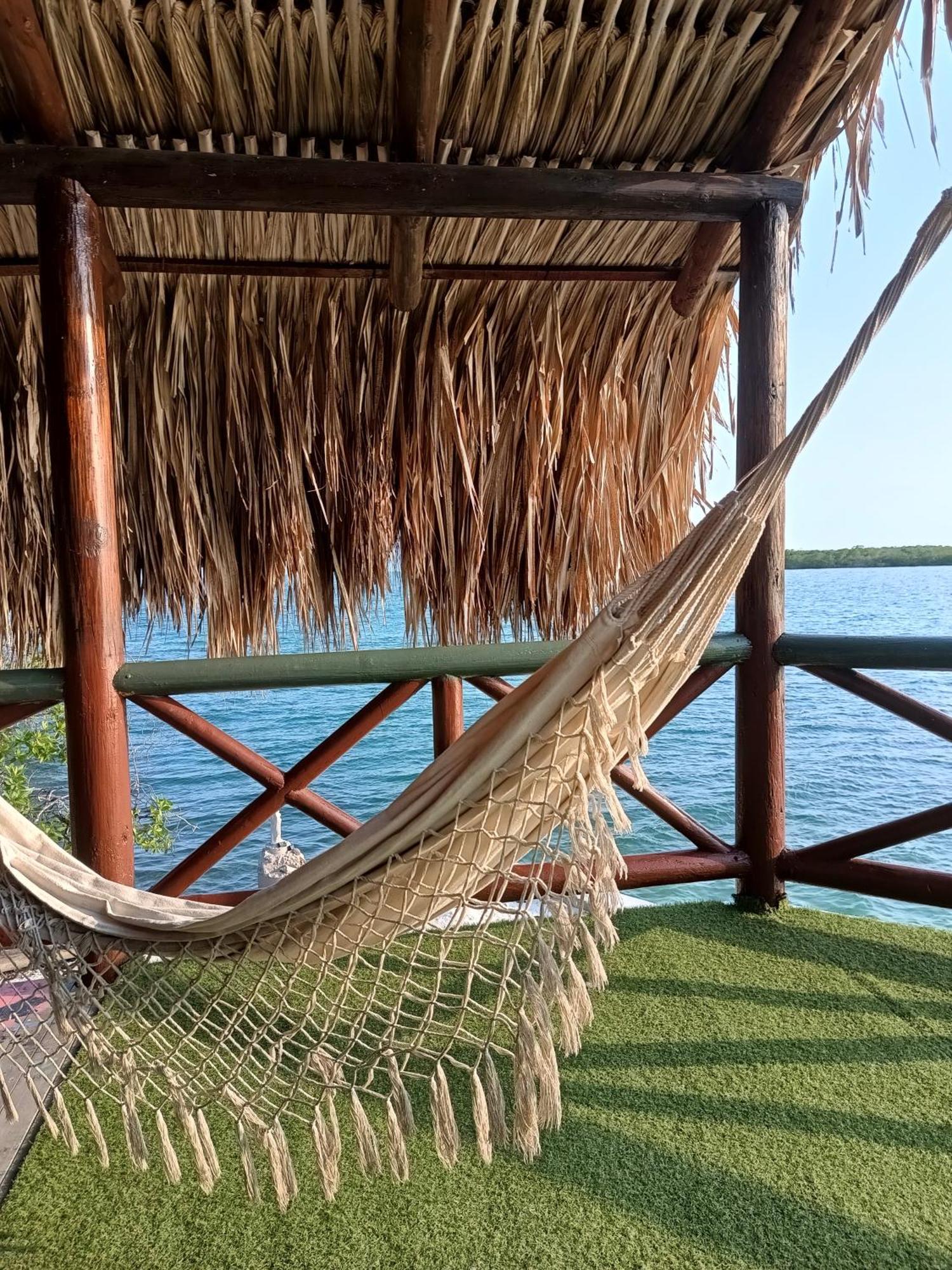 El Arca Hotel Tintipan Island Екстериор снимка